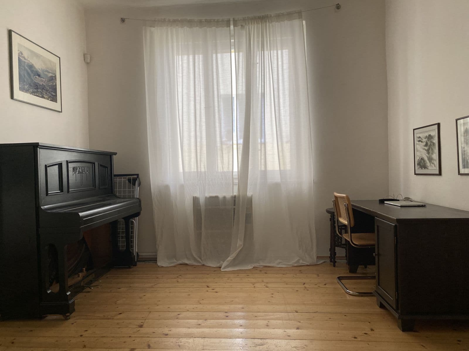 Prenájom bytu 1-izbový 45 m², Holandská, Praha, Praha Prenájom bytu 1-izbový 45 m², Holandská, Praha, Praha