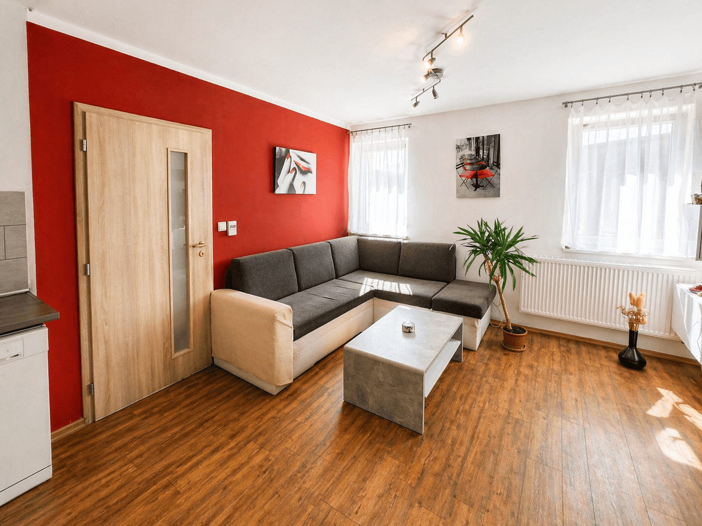 Prenájom bytu 3-izbový 56 m², Tlučenská kolonie, Tlučná, Plzeňský kraj Prenájom bytu 3-izbový 56 m², Tlučenská kolonie, Tlučná, Plzeňský kraj