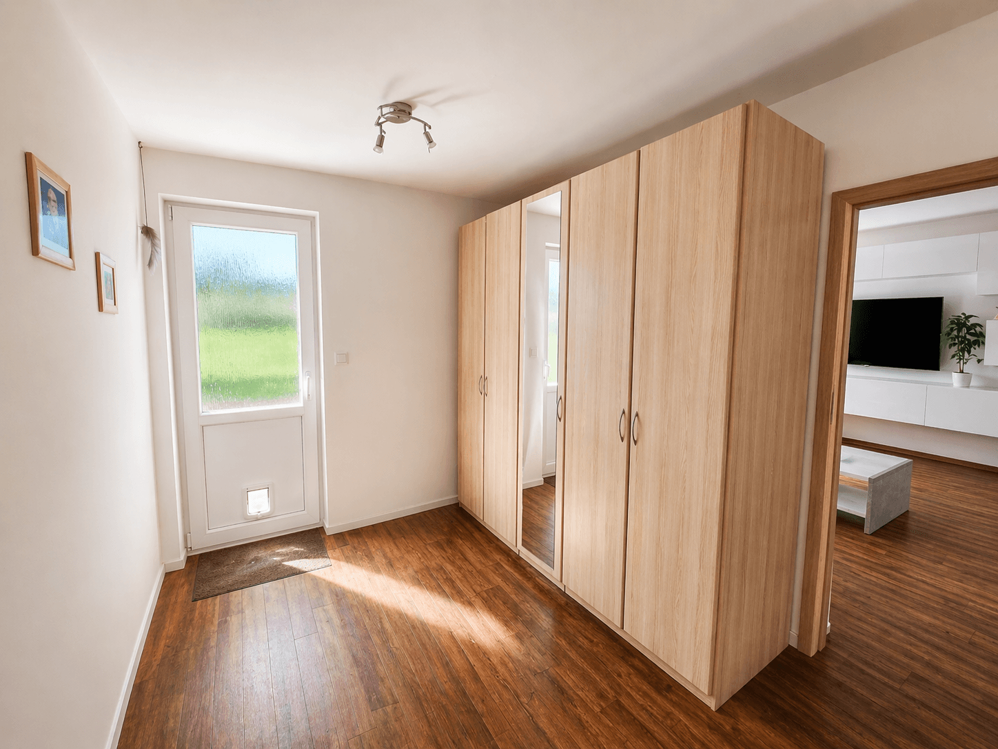 Prenájom bytu 3-izbový 56 m², Tlučenská kolonie, Tlučná, Plzeňský kraj Prenájom bytu 3-izbový 56 m², Tlučenská kolonie, Tlučná, Plzeňský kraj