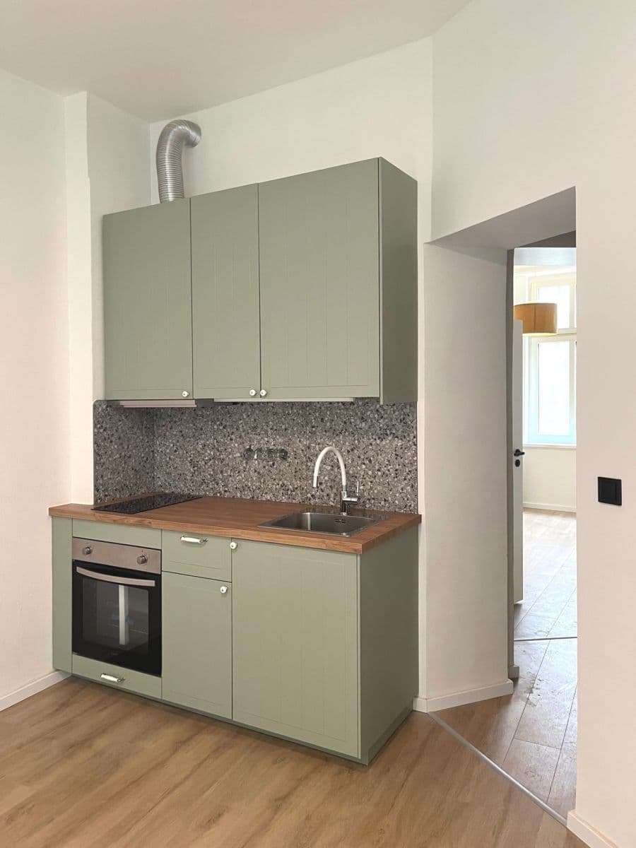 Prenájom bytu 2-izbový 36 m², Moravská, Karlovy Vary, Karlovarský kraj Prenájom bytu 2-izbový 36 m², Moravská, Karlovy Vary, Karlovarský kraj