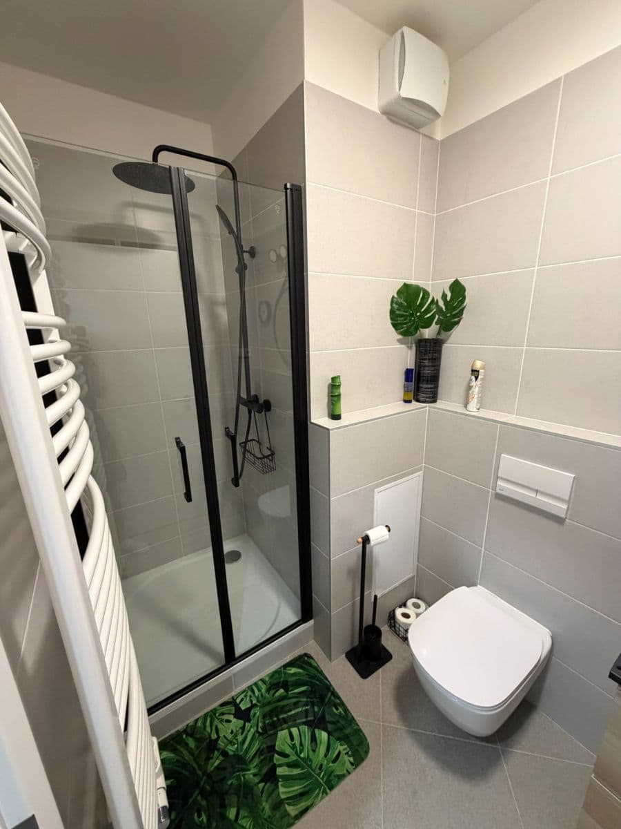Prenájom bytu 1-izbový 37 m², Stočesova, Praha, Praha Prenájom bytu 1-izbový 37 m², Stočesova, Praha, Praha