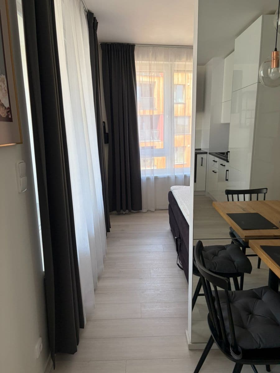 Prenájom bytu 1-izbový 37 m², Stočesova, Praha, Praha Prenájom bytu 1-izbový 37 m², Stočesova, Praha, Praha