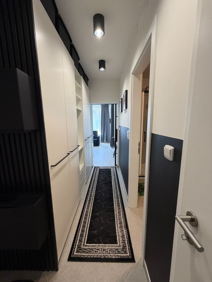 Prenájom bytu 1-izbový 37 m², Stočesova, Praha, Praha Prenájom bytu 1-izbový 37 m², Stočesova, Praha, Praha