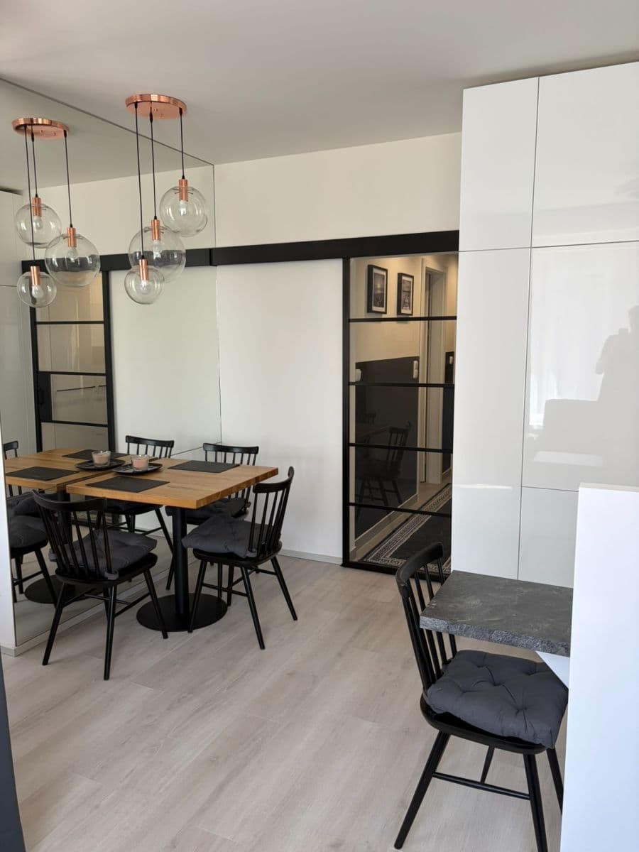 Prenájom bytu 1-izbový 37 m², Stočesova, Praha, Praha Prenájom bytu 1-izbový 37 m², Stočesova, Praha, Praha