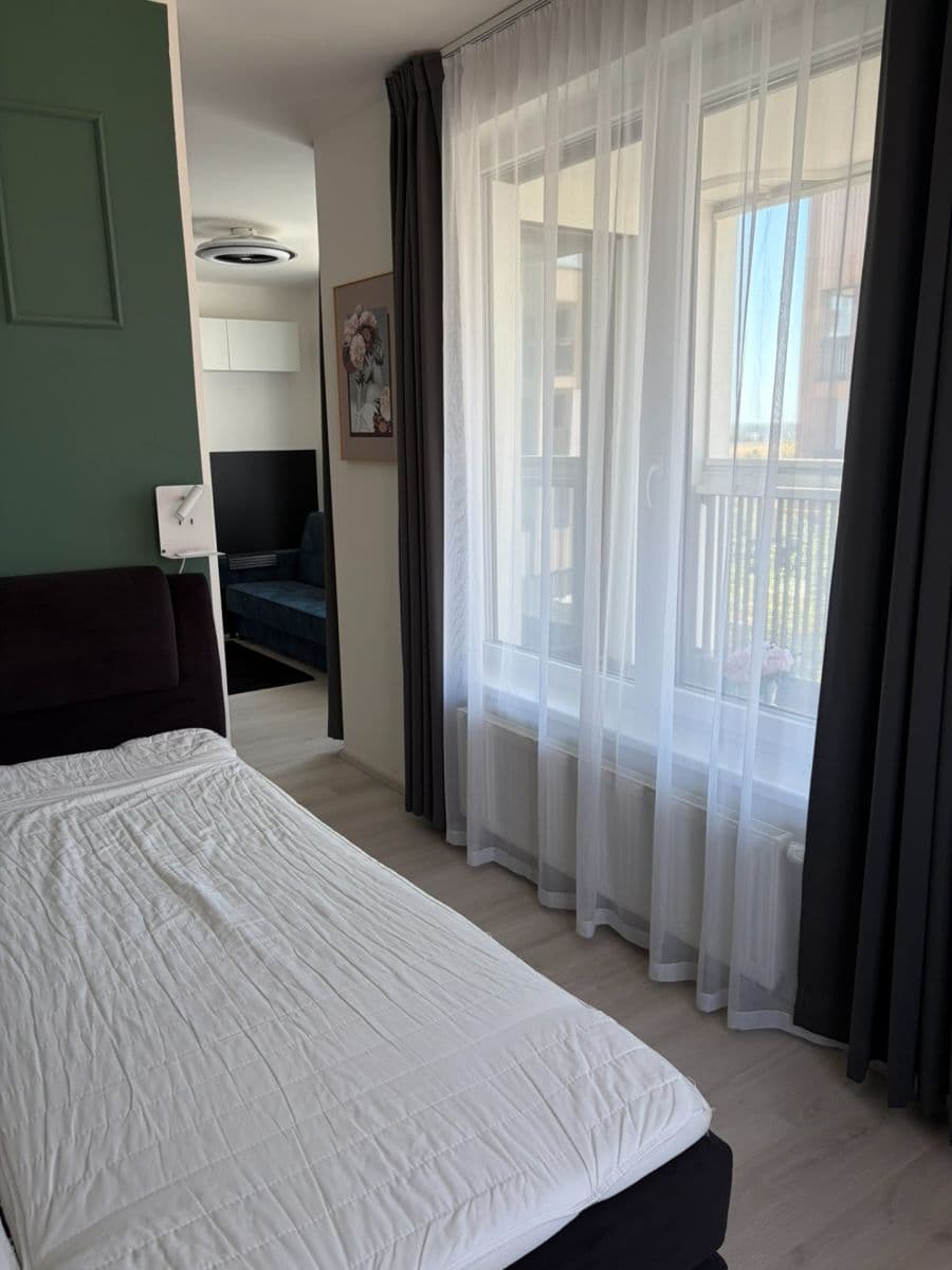 Prenájom bytu 1-izbový 37 m², Stočesova, Praha, Praha Prenájom bytu 1-izbový 37 m², Stočesova, Praha, Praha