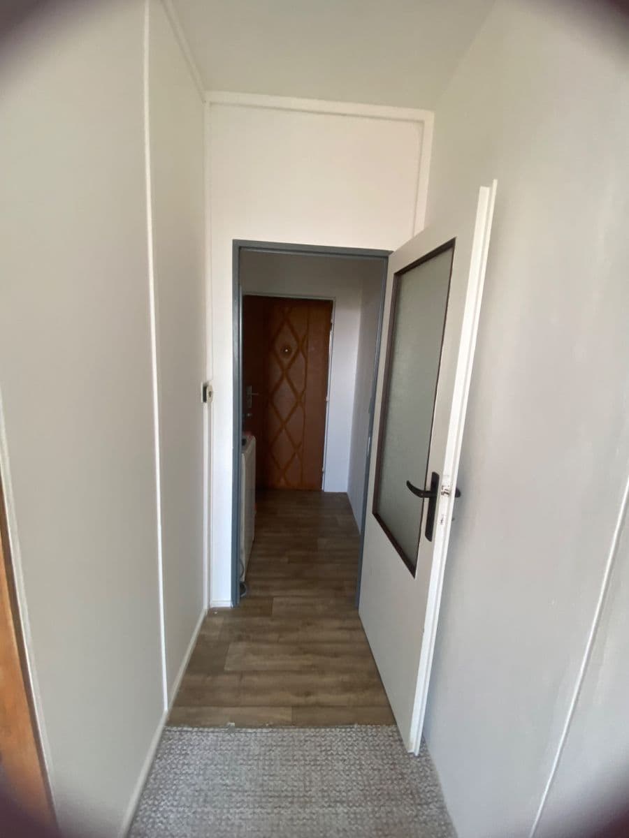 Prenájom bytu 2-izbový 37 m², T. G. Masaryka, Nové Město nad Metují, Královéhradecký kraj Prenájom bytu 2-izbový 37 m², T. G. Masaryka, Nové Město nad Metují, Královéhradecký kraj