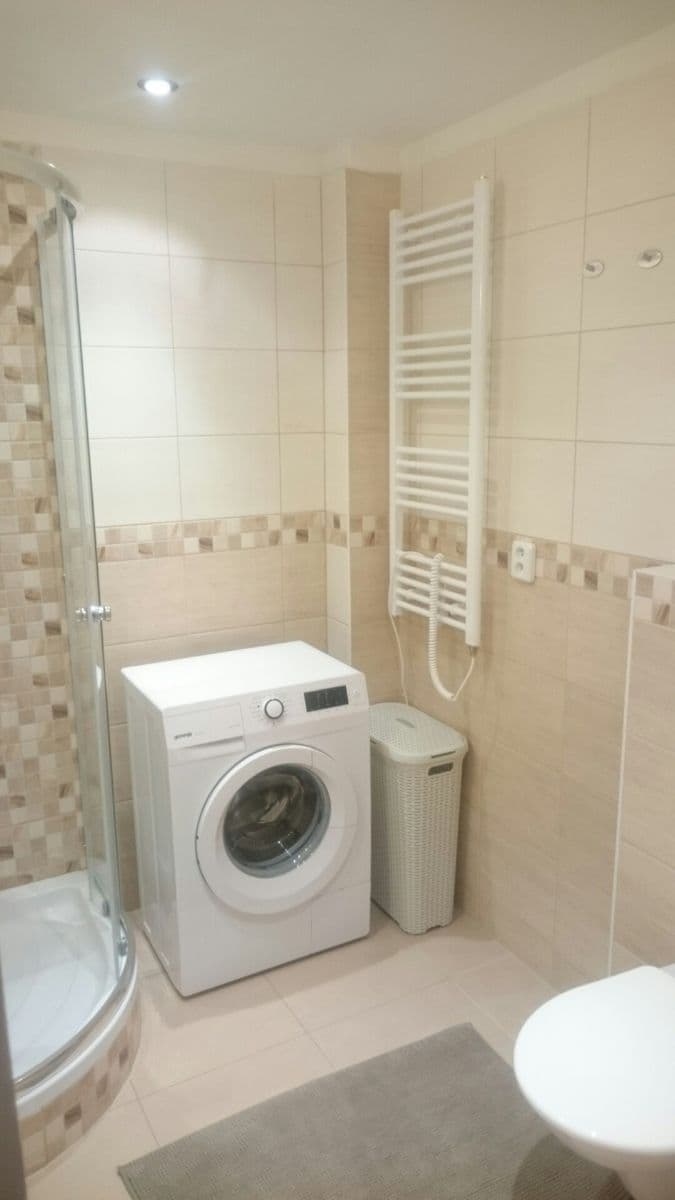 Prenájom bytu 2-izbový 54 m², Na Veselí, Praha, Praha Prenájom bytu 2-izbový 54 m², Na Veselí, Praha, Praha