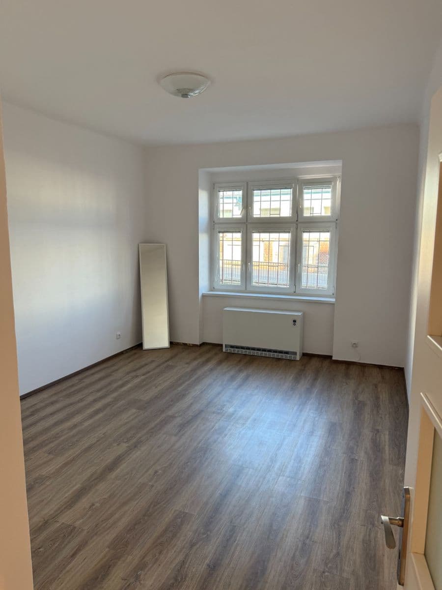 Prenájom bytu 2-izbový 54 m², Na Veselí, Praha, Praha Prenájom bytu 2-izbový 54 m², Na Veselí, Praha, Praha