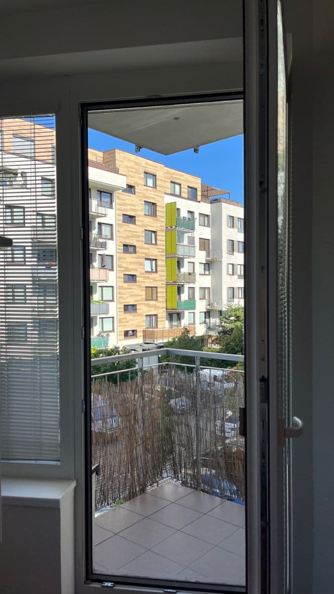 Prenájom bytu 1-izbový 33 m², Makedonská, Praha, Praha Prenájom bytu 1-izbový 33 m², Makedonská, Praha, Praha