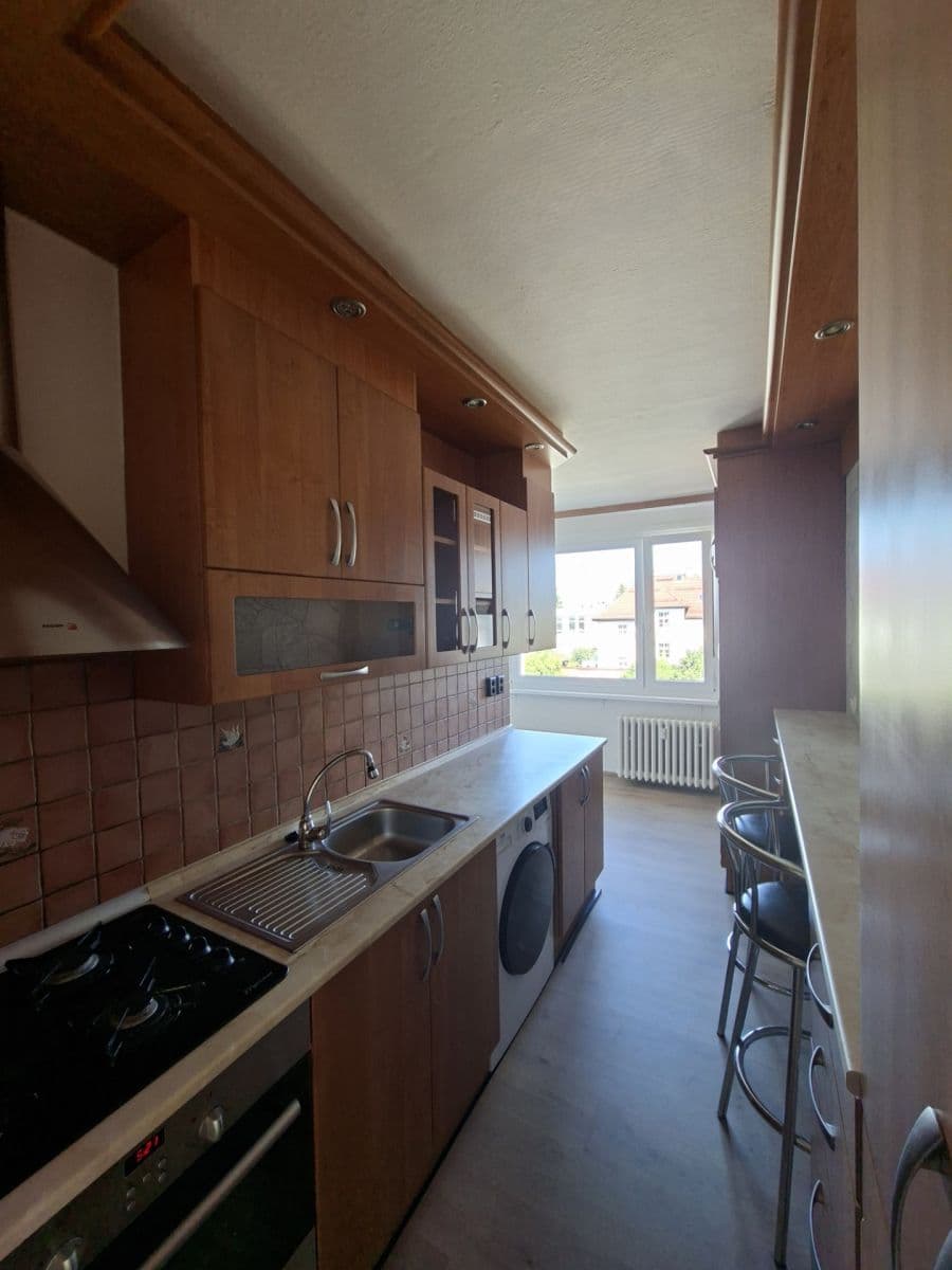 Prenájom bytu 2-izbový 63 m², Gagarinova, Liberec, Liberecký kraj Prenájom bytu 2-izbový 63 m², Gagarinova, Liberec, Liberecký kraj