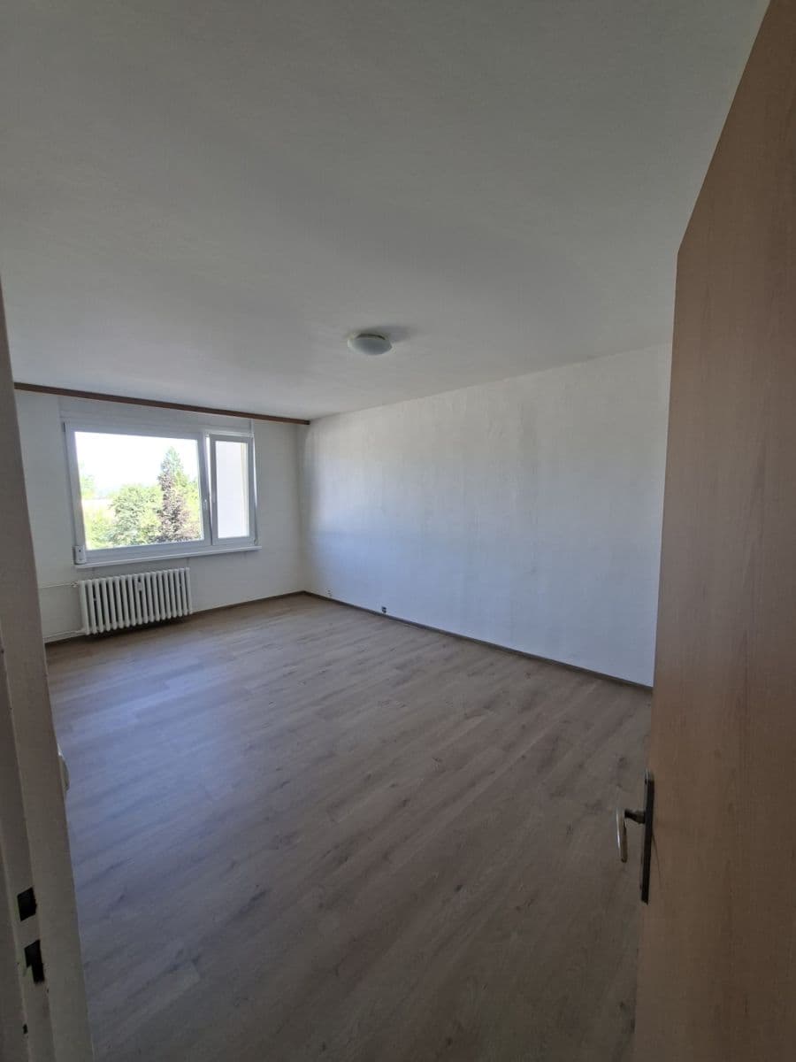 Prenájom bytu 2-izbový 63 m², Gagarinova, Liberec, Liberecký kraj Prenájom bytu 2-izbový 63 m², Gagarinova, Liberec, Liberecký kraj