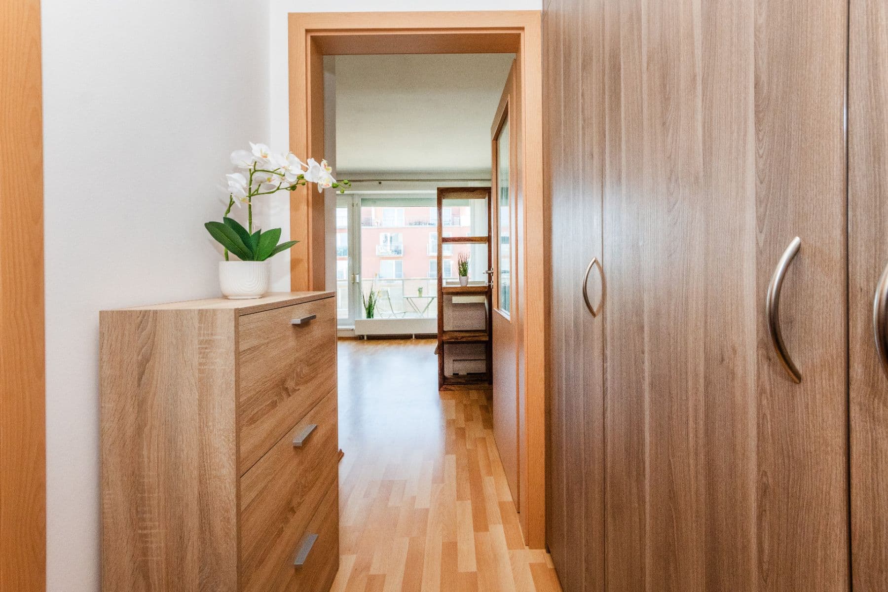 Prenájom bytu 1-izbový 38 m², Žitná, Hostivice, Středočeský kraj Prenájom bytu 1-izbový 38 m², Žitná, Hostivice, Středočeský kraj