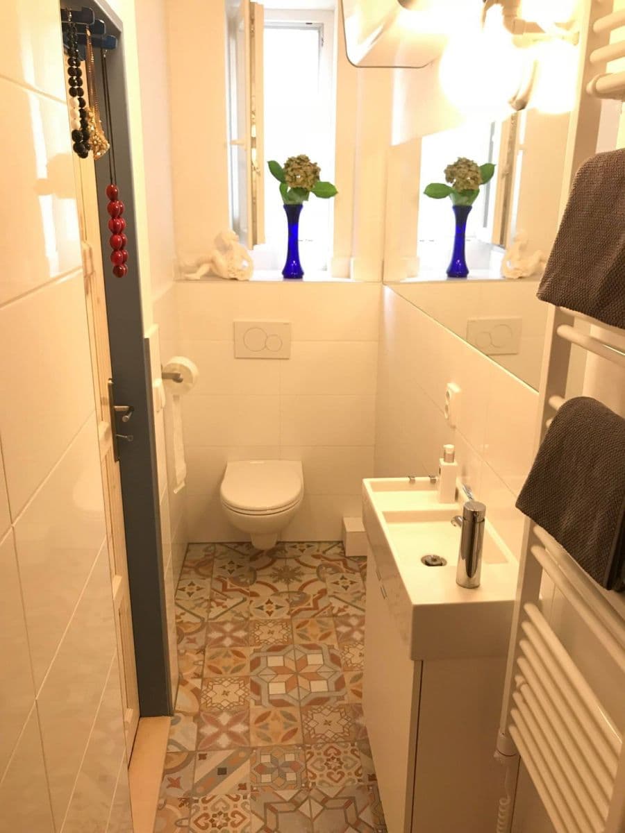 Prenájom bytu 1-izbový 18 m², Sarajevská, Praha, Praha Prenájom bytu 1-izbový 18 m², Sarajevská, Praha, Praha