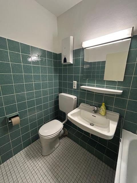 Predaj bytu 1-izbový 34 m², Bonn, Severné Porýnie - Westfálsko Predaj bytu 1-izbový 34 m², Bonn, Severné Porýnie - Westfálsko