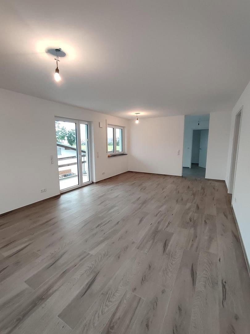 Prenájom bytu 3-izbový 112 m², Memmingen, Bavorsko Prenájom bytu 3-izbový 112 m², Memmingen, Bavorsko