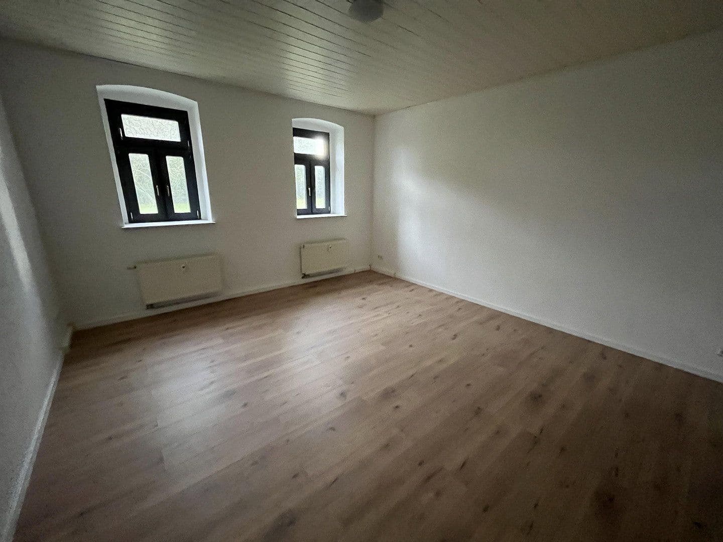 Predaj domu 446 m², Brehnaer Straße 6, Bitterfeld-Wolfen, Sasko-Anhaltsko Predaj domu 446 m², Brehnaer Straße 6, Bitterfeld-Wolfen, Sasko-Anhaltsko