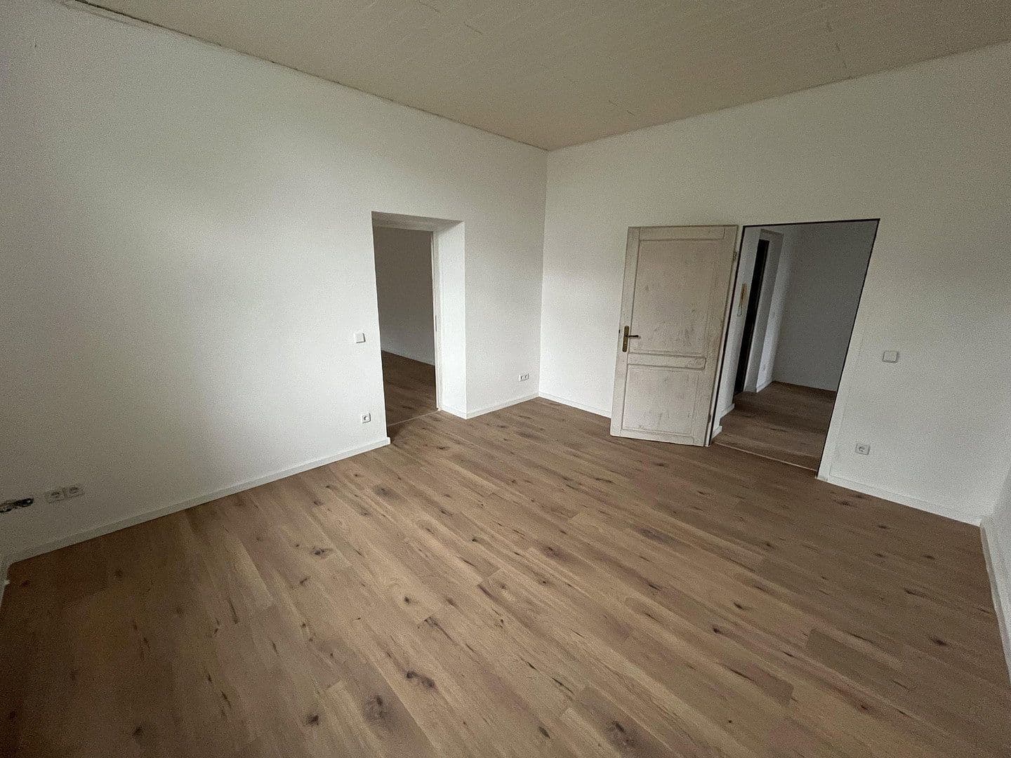 Predaj domu 446 m², Brehnaer Straße 6, Bitterfeld-Wolfen, Sasko-Anhaltsko Predaj domu 446 m², Brehnaer Straße 6, Bitterfeld-Wolfen, Sasko-Anhaltsko