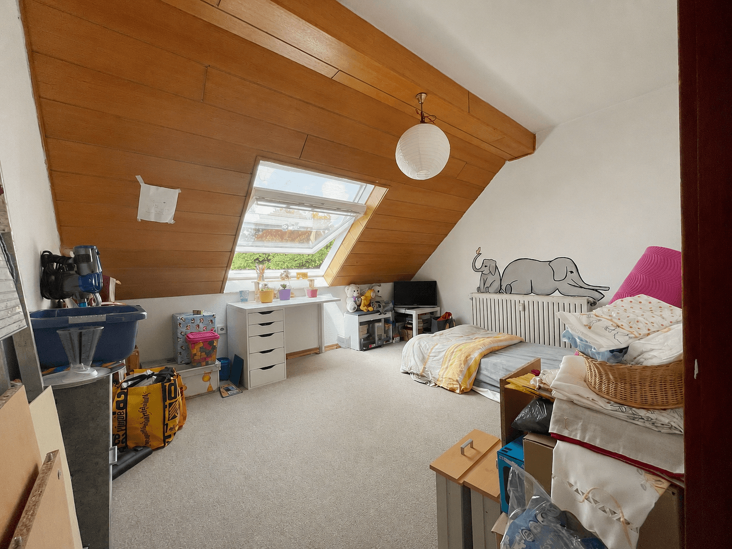 Prenájom bytu 3-izbový 45 m², Ackerstraße 20, Oberhausen, Severné Porýnie - Westfálsko Prenájom bytu 3-izbový 45 m², Ackerstraße 20, Oberhausen, Severné Porýnie - Westfálsko