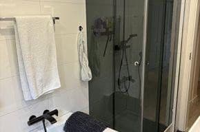 Predaj domu 260 m², pozemok 2.143 m², Bergisch Gladbach, Severné Porýnie - Westfálsko Predaj domu 260 m², pozemok 2.143 m², Bergisch Gladbach, Severné Porýnie - Westfálsko