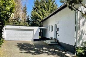 Predaj domu 260 m², pozemok 2.143 m², Bergisch Gladbach, Severné Porýnie - Westfálsko Predaj domu 260 m², pozemok 2.143 m², Bergisch Gladbach, Severné Porýnie - Westfálsko
