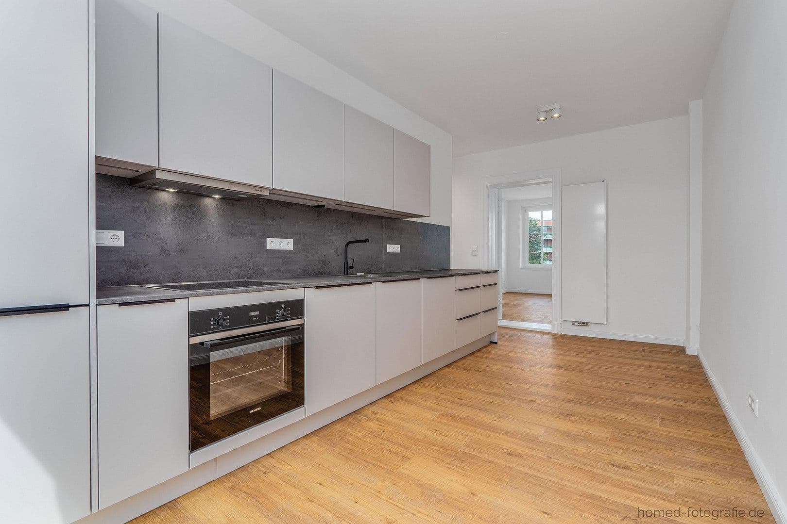 Prenájom bytu 2-izbový 68 m², Müggelheimer Straße 18, Berlin, Berlín Prenájom bytu 2-izbový 68 m², Müggelheimer Straße 18, Berlin, Berlín