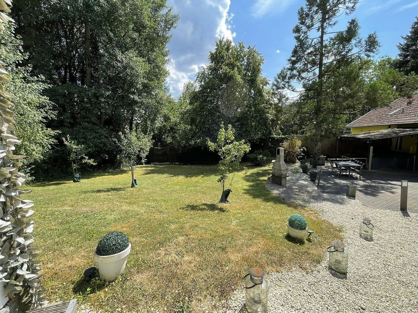 Predaj domu 201 m², pozemok 3.251 m², Kopp, Porýnie-Falcko Predaj domu 201 m², pozemok 3.251 m², Kopp, Porýnie-Falcko