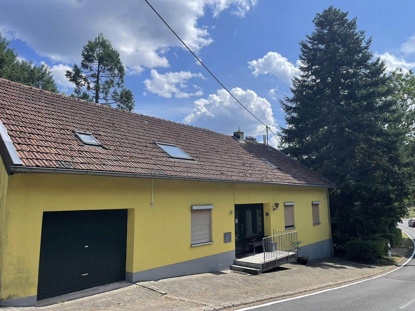Predaj domu 201 m², pozemok 3.251 m², Kopp, Porýnie-Falcko Predaj domu 201 m², pozemok 3.251 m², Kopp, Porýnie-Falcko