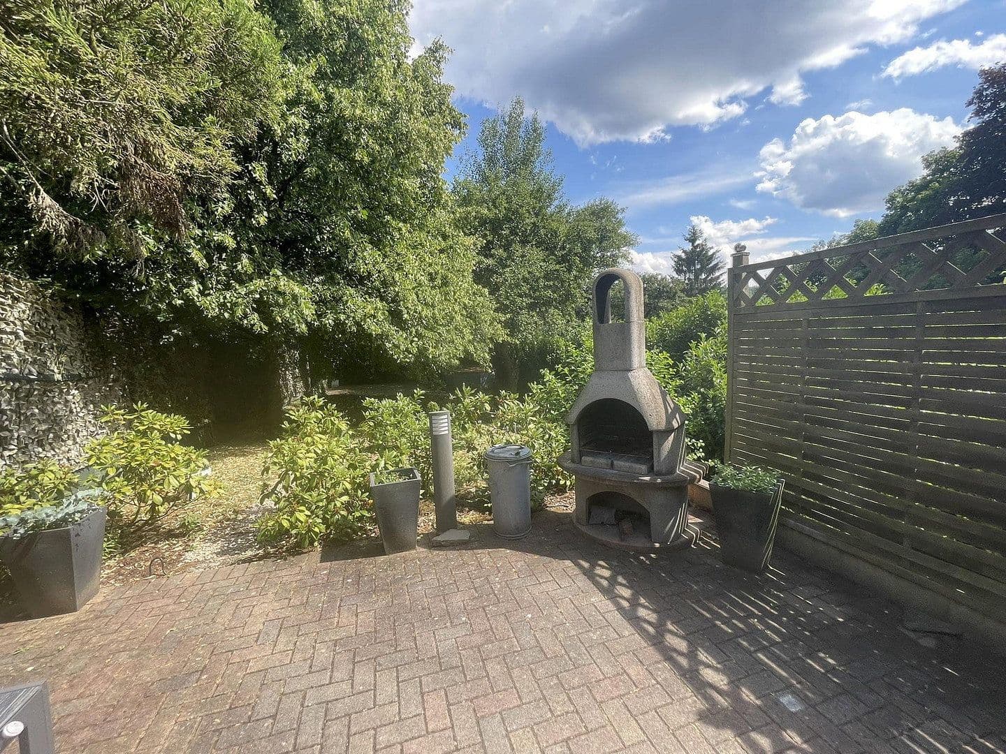 Predaj domu 201 m², pozemok 3.251 m², Kopp, Porýnie-Falcko Predaj domu 201 m², pozemok 3.251 m², Kopp, Porýnie-Falcko