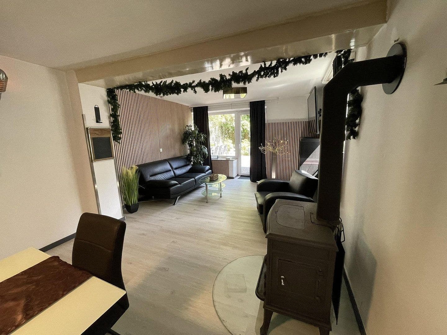 Predaj domu 201 m², pozemok 3.251 m², Kopp, Porýnie-Falcko Predaj domu 201 m², pozemok 3.251 m², Kopp, Porýnie-Falcko
