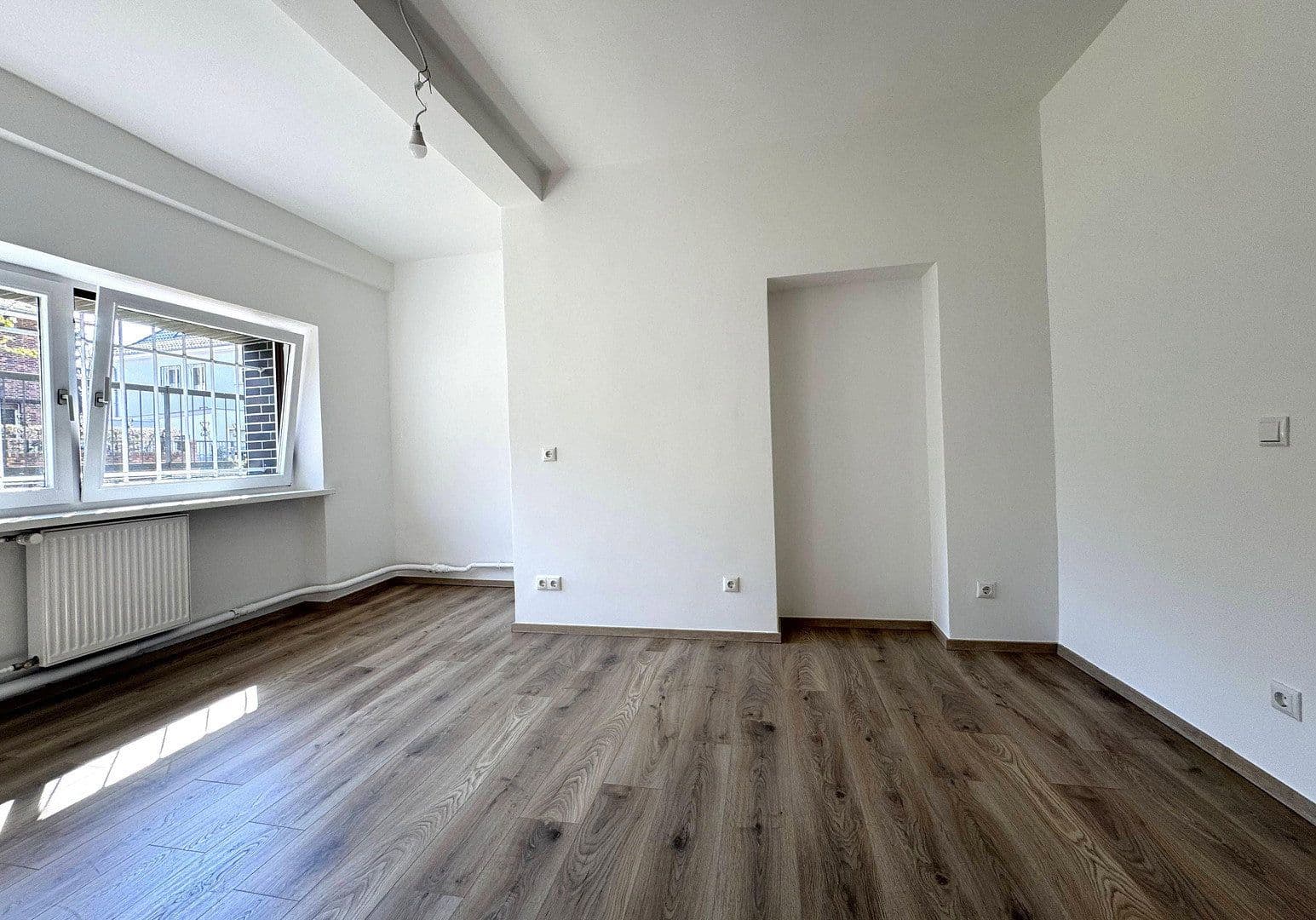 Prenájom bytu 2-izbový 90 m², Berlin, Berlín Prenájom bytu 2-izbový 90 m², Berlin, Berlín