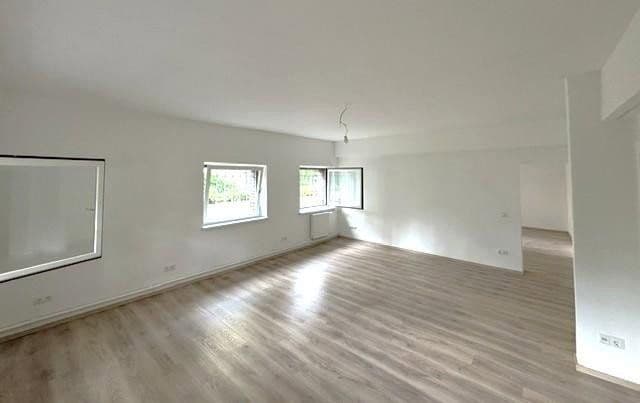 Prenájom bytu 2-izbový 90 m², Berlin, Berlín Prenájom bytu 2-izbový 90 m², Berlin, Berlín