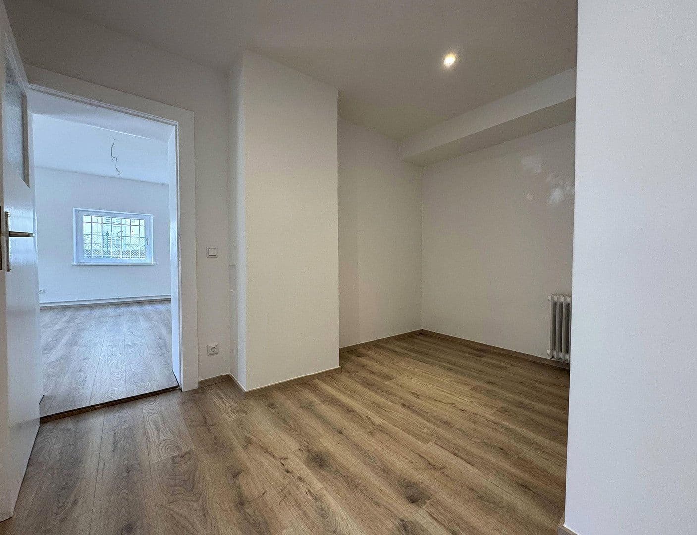 Prenájom bytu 2-izbový 90 m², Berlin, Berlín Prenájom bytu 2-izbový 90 m², Berlin, Berlín