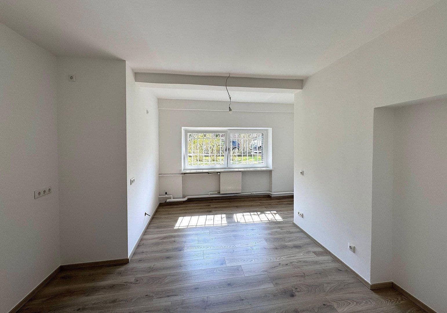Prenájom bytu 2-izbový 90 m², Berlin, Berlín Prenájom bytu 2-izbový 90 m², Berlin, Berlín