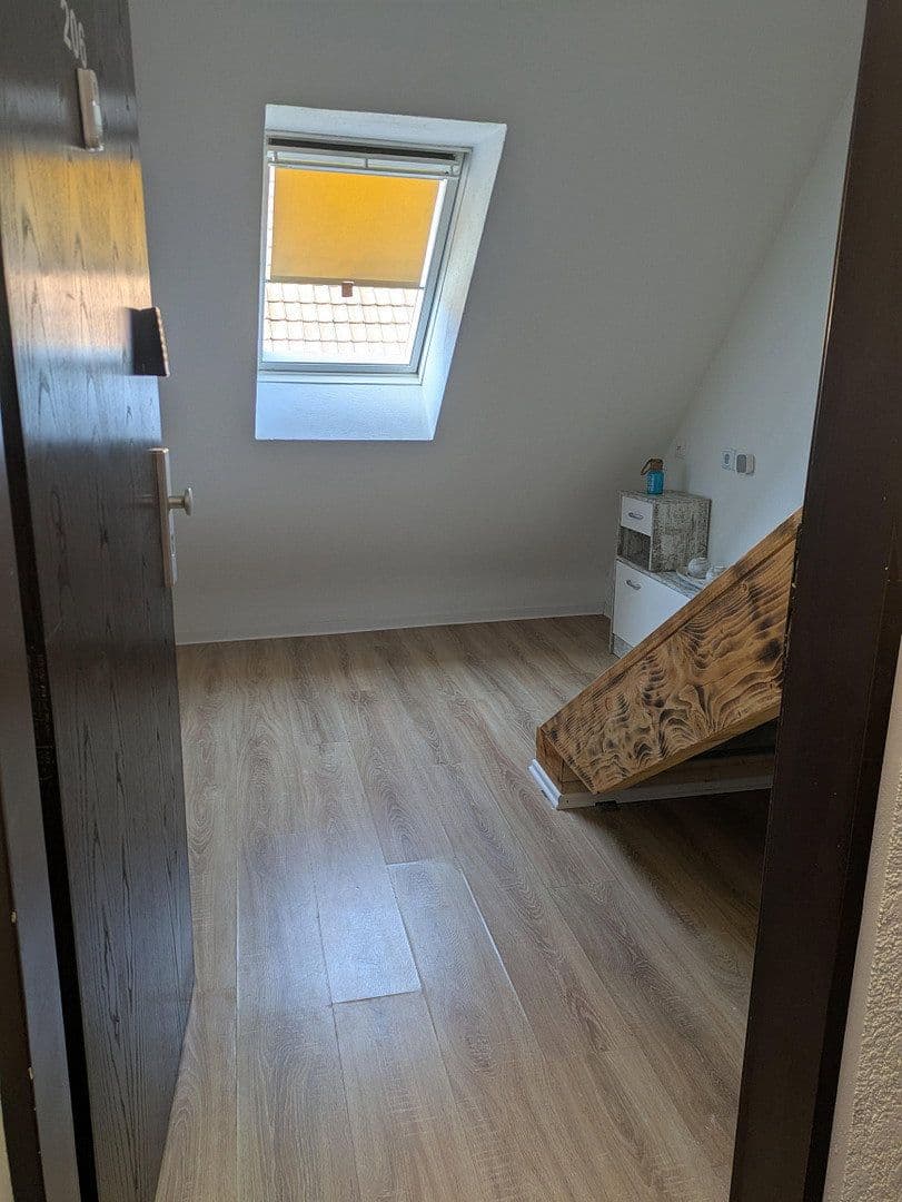 Prenájom bytu 2-izbový 40 m², Kaiserslautern, Porýnie-Falcko Prenájom bytu 2-izbový 40 m², Kaiserslautern, Porýnie-Falcko