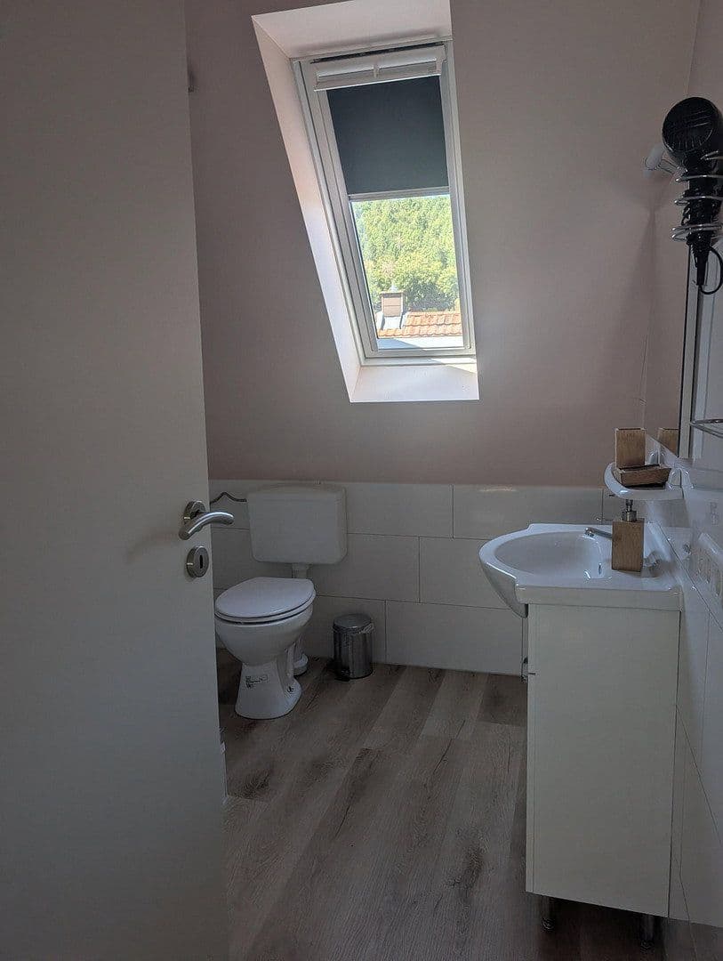 Prenájom bytu 2-izbový 40 m², Kaiserslautern, Porýnie-Falcko Prenájom bytu 2-izbový 40 m², Kaiserslautern, Porýnie-Falcko