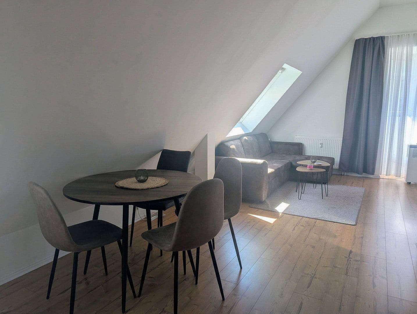 Prenájom bytu 2-izbový 40 m², Kaiserslautern, Porýnie-Falcko Prenájom bytu 2-izbový 40 m², Kaiserslautern, Porýnie-Falcko