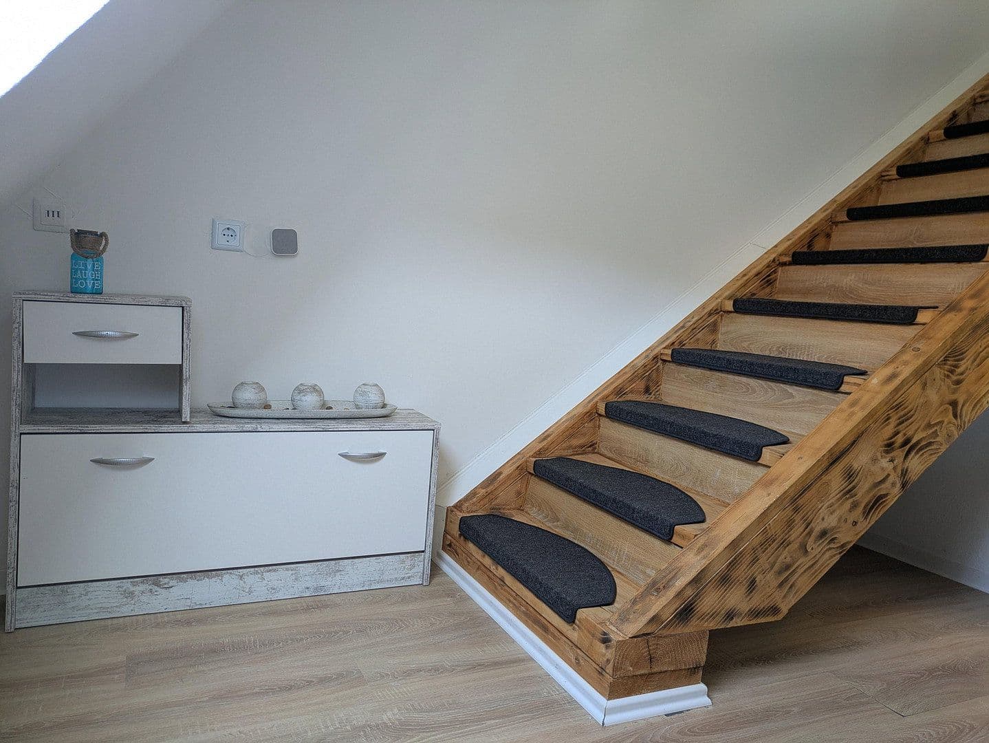 Prenájom bytu 2-izbový 40 m², Kaiserslautern, Porýnie-Falcko Prenájom bytu 2-izbový 40 m², Kaiserslautern, Porýnie-Falcko
