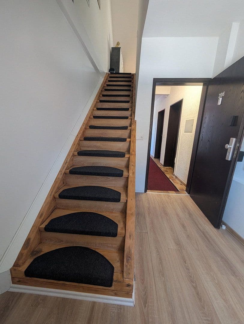 Prenájom bytu 2-izbový 40 m², Kaiserslautern, Porýnie-Falcko Prenájom bytu 2-izbový 40 m², Kaiserslautern, Porýnie-Falcko