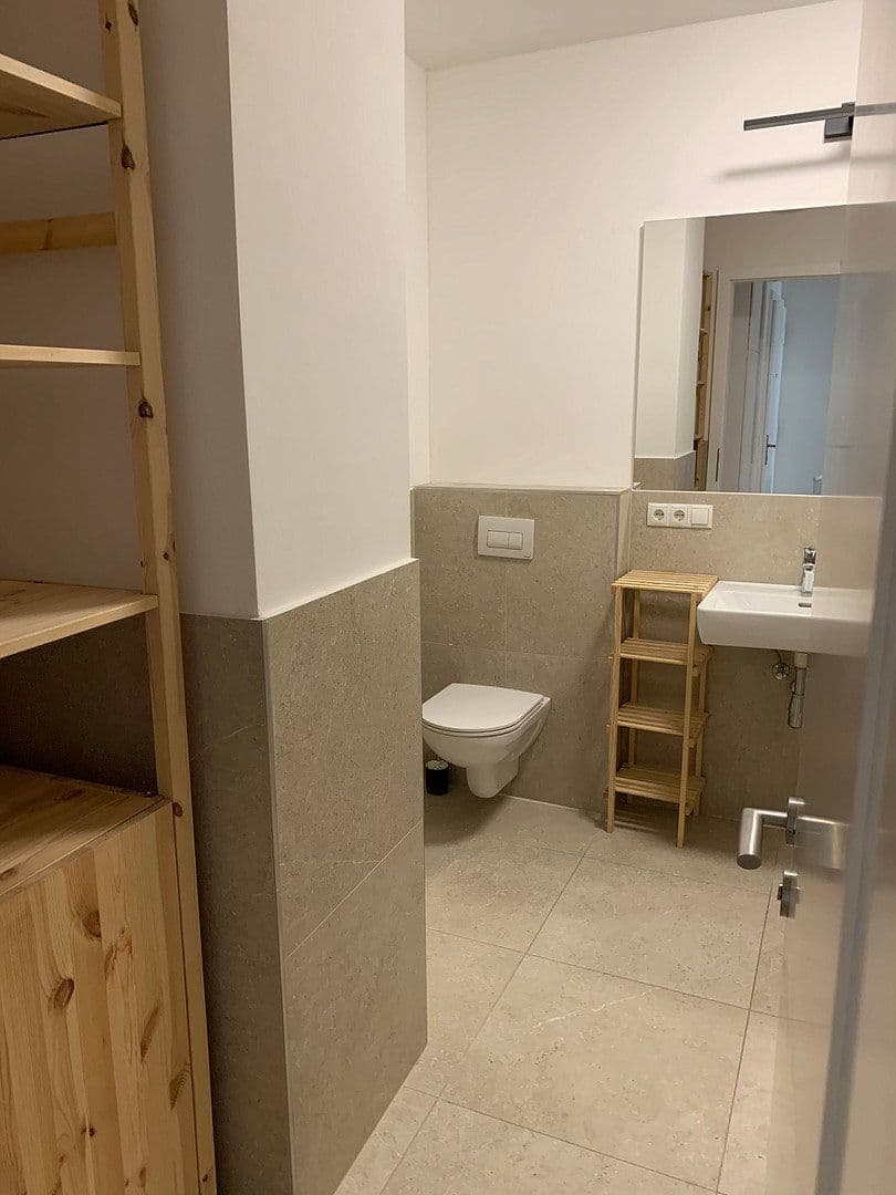 Prenájom bytu 3-izbový 62 m², Wien, Viedeň Prenájom bytu 3-izbový 62 m², Wien, Viedeň