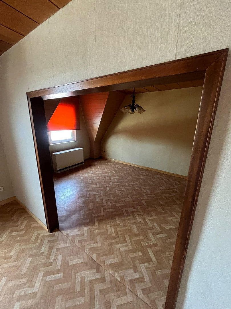 Prenájom bytu 5-izbový 80 m², Arnoldstraße 21, Dortmund, Severné Porýnie - Westfálsko Prenájom bytu 5-izbový 80 m², Arnoldstraße 21, Dortmund, Severné Porýnie - Westfálsko