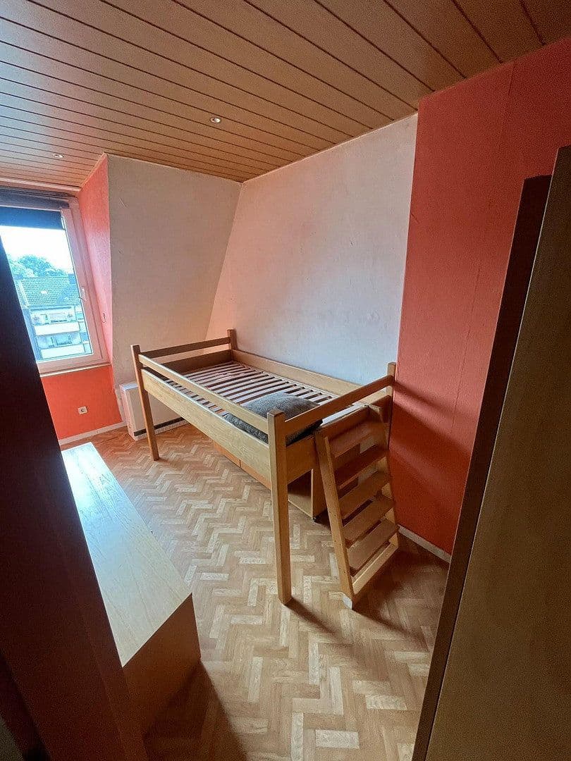 Prenájom bytu 5-izbový 80 m², Arnoldstraße 21, Dortmund, Severné Porýnie - Westfálsko Prenájom bytu 5-izbový 80 m², Arnoldstraße 21, Dortmund, Severné Porýnie - Westfálsko