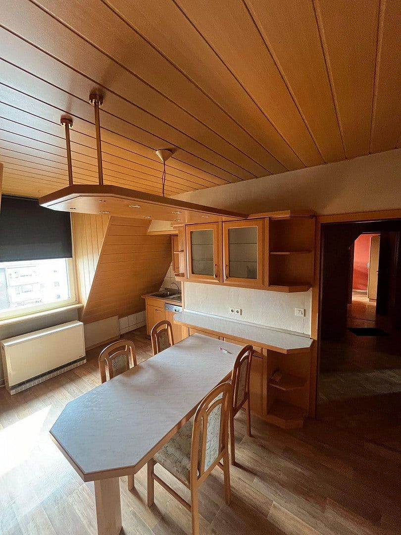 Prenájom bytu 5-izbový 80 m², Arnoldstraße 21, Dortmund, Severné Porýnie - Westfálsko Prenájom bytu 5-izbový 80 m², Arnoldstraße 21, Dortmund, Severné Porýnie - Westfálsko
