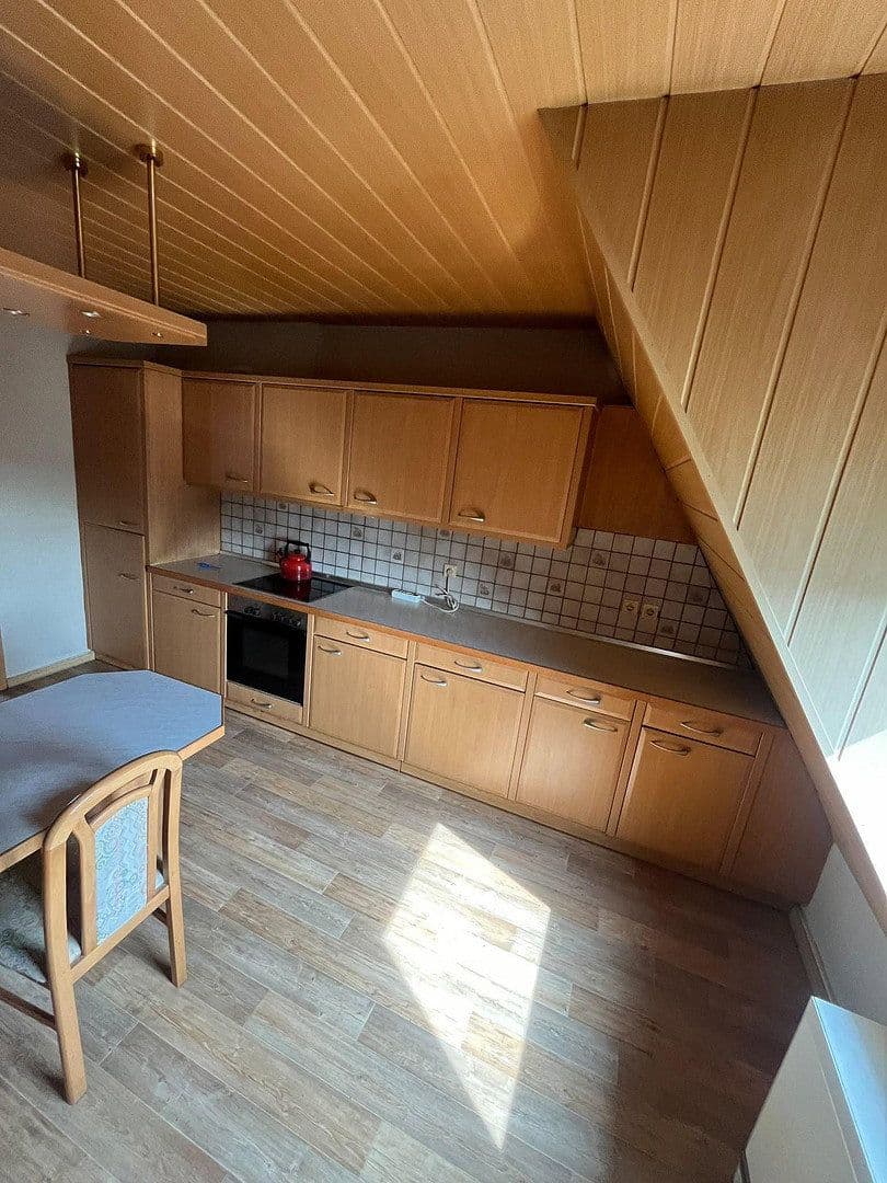 Prenájom bytu 5-izbový 80 m², Arnoldstraße 21, Dortmund, Severné Porýnie - Westfálsko Prenájom bytu 5-izbový 80 m², Arnoldstraße 21, Dortmund, Severné Porýnie - Westfálsko