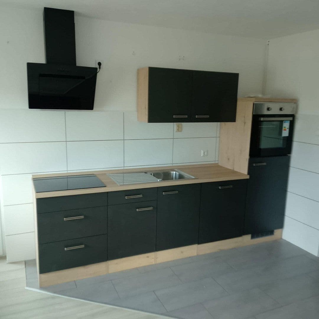 Prenájom bytu 1-izbový 81 m², Ringstraße 11, Walldürn, Bádensko-Wurttembersko Prenájom bytu 1-izbový 81 m², Ringstraße 11, Walldürn, Bádensko-Wurttembersko