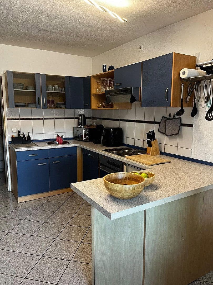 Prenájom bytu 1-izbový 64 m², Mollstr 27, Mannheim, Bádensko-Wurttembersko Prenájom bytu 1-izbový 64 m², Mollstr 27, Mannheim, Bádensko-Wurttembersko