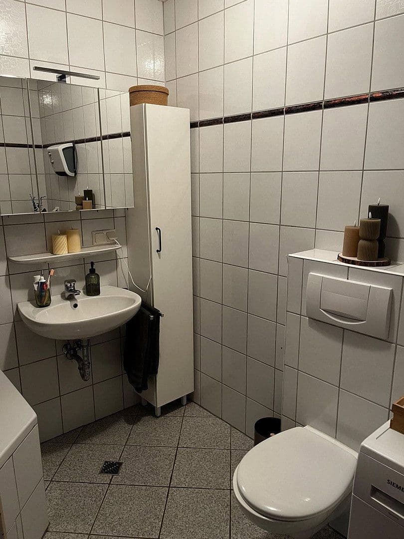 Prenájom bytu 1-izbový 64 m², Mollstr 27, Mannheim, Bádensko-Wurttembersko Prenájom bytu 1-izbový 64 m², Mollstr 27, Mannheim, Bádensko-Wurttembersko