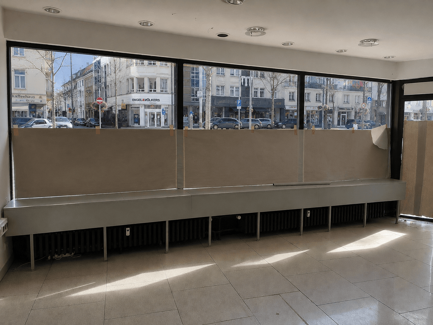 Prenájom nebytového priestoru 217 m², Salinenstrasse 35a, Bad Kreuznach, Porýnie-Falcko Prenájom nebytového priestoru 217 m², Salinenstrasse 35a, Bad Kreuznach, Porýnie-Falcko