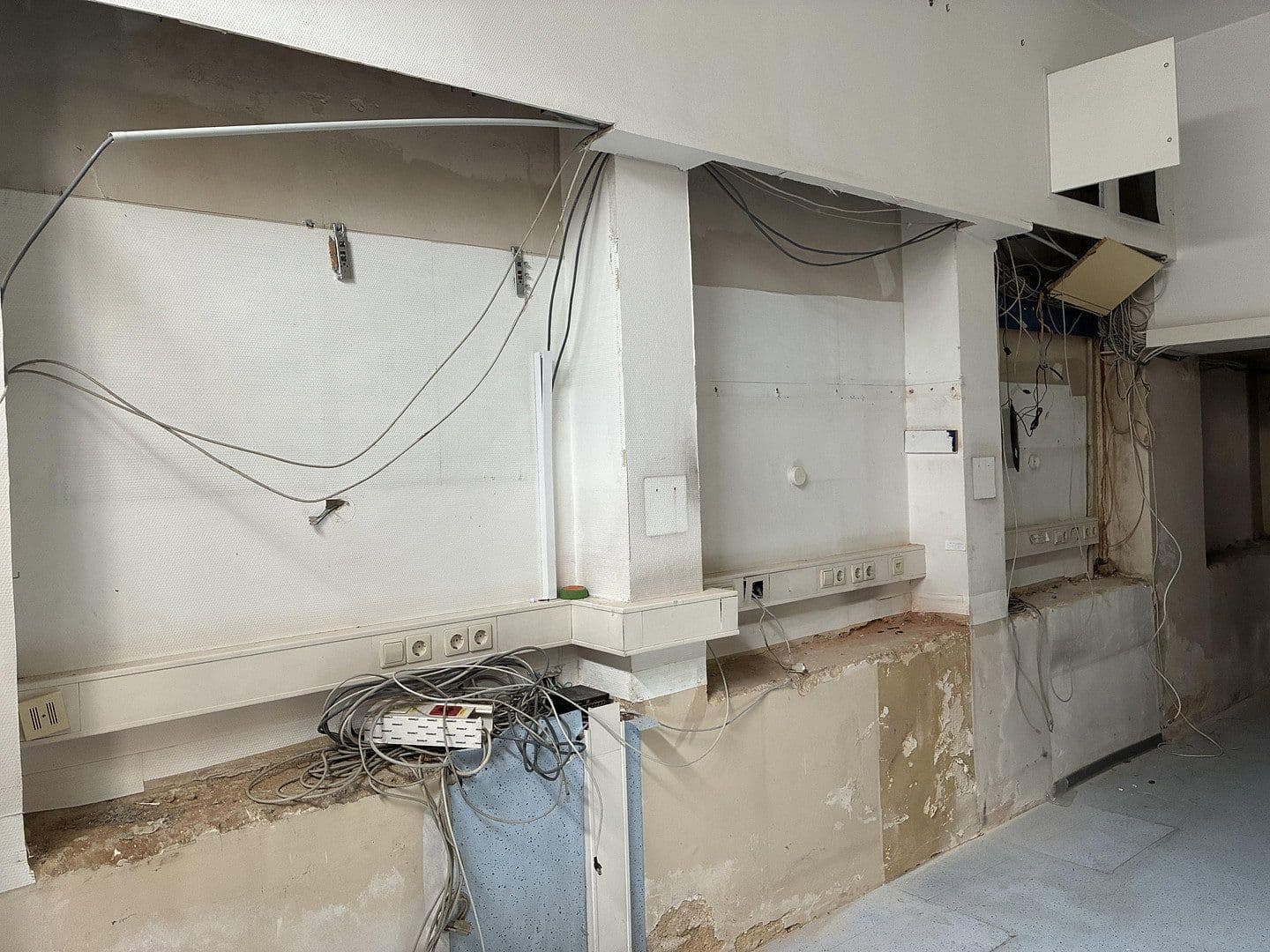 Prenájom nebytového priestoru 217 m², Salinenstrasse 35a, Bad Kreuznach, Porýnie-Falcko Prenájom nebytového priestoru 217 m², Salinenstrasse 35a, Bad Kreuznach, Porýnie-Falcko