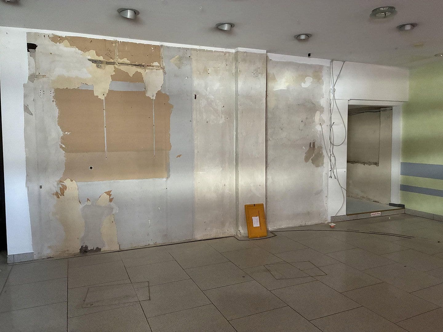 Prenájom nebytového priestoru 217 m², Salinenstrasse 35a, Bad Kreuznach, Porýnie-Falcko Prenájom nebytového priestoru 217 m², Salinenstrasse 35a, Bad Kreuznach, Porýnie-Falcko