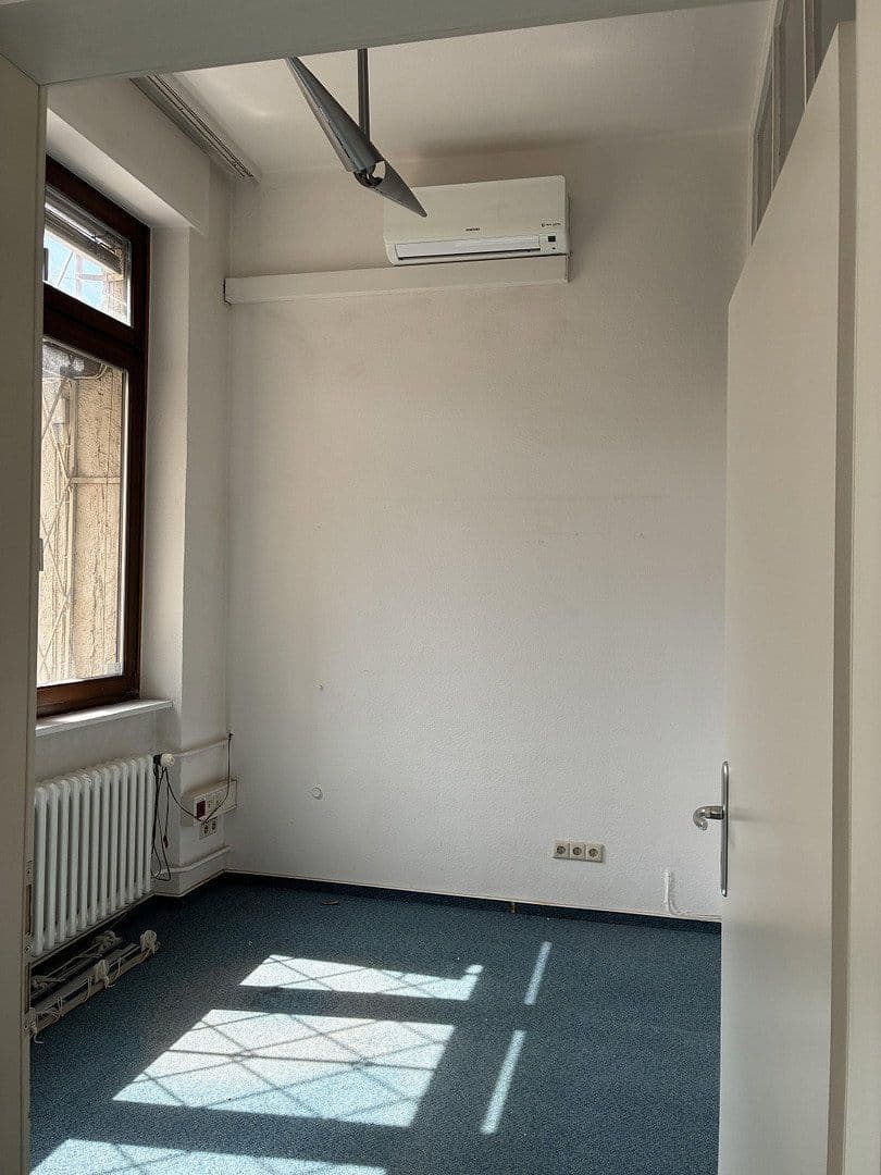 Prenájom nebytového priestoru 217 m², Salinenstrasse 35a, Bad Kreuznach, Porýnie-Falcko Prenájom nebytového priestoru 217 m², Salinenstrasse 35a, Bad Kreuznach, Porýnie-Falcko
